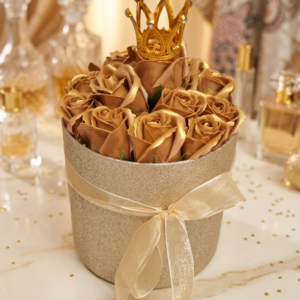 Glitter Gold-Gold ! Σύνθεση από τριαντάφυλλα-σαπουνάκια σε κουτί  !!